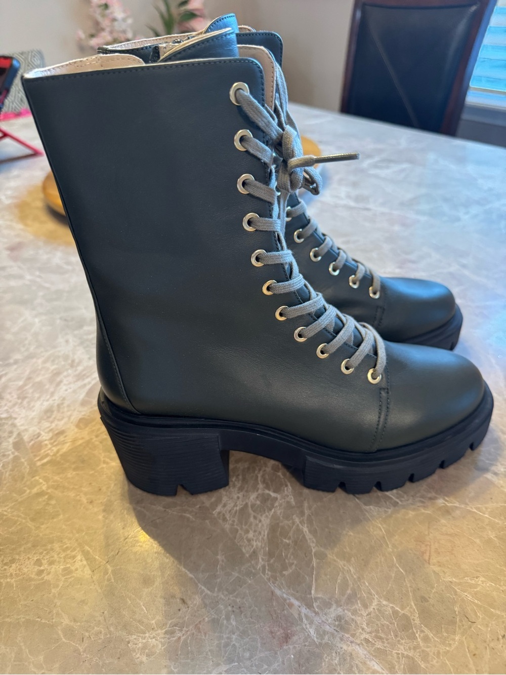 Stuart Weitzman Nisha Leather Lug-Sole Boots Size 6.5B - Picture 9 of 12